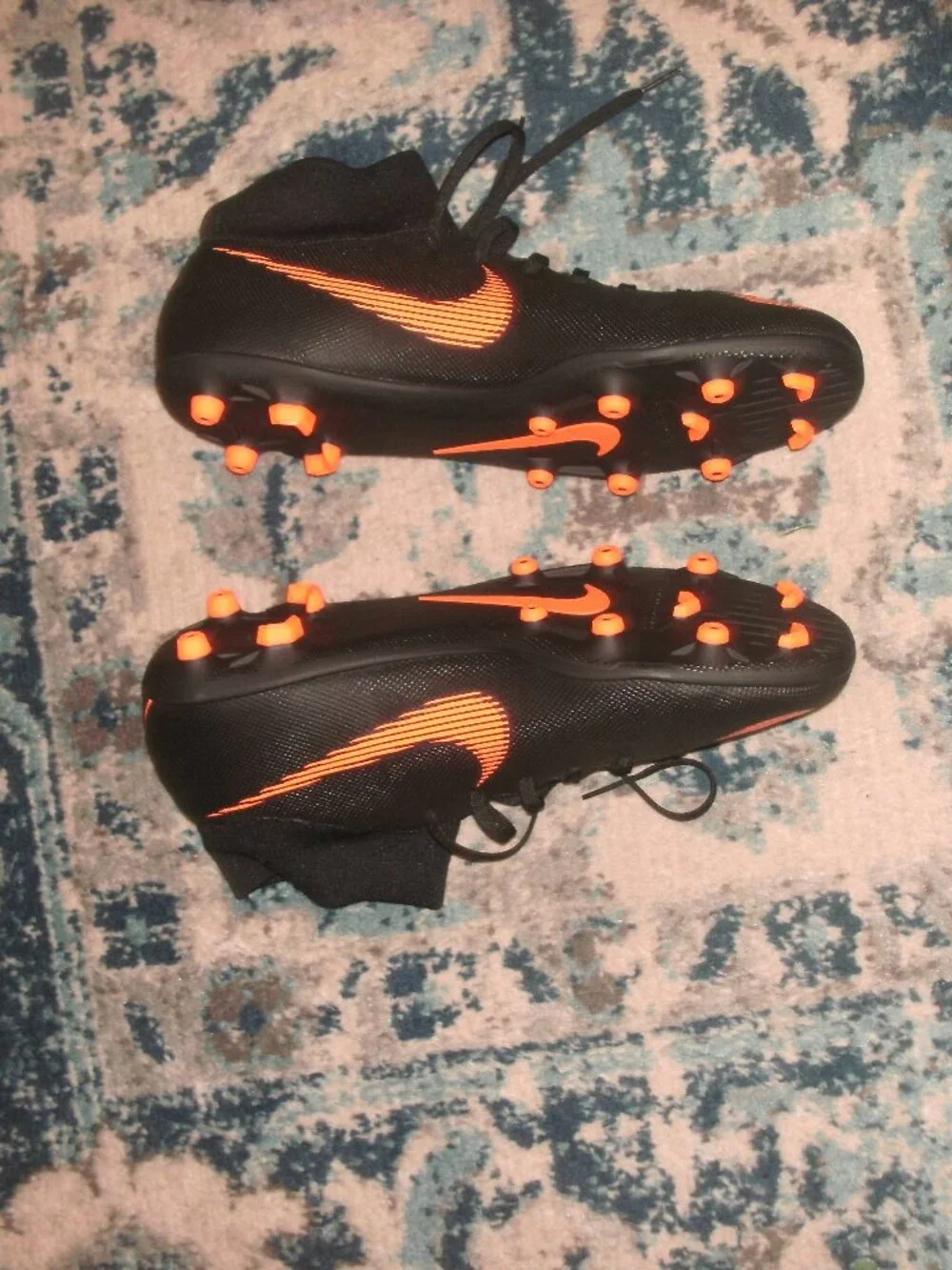 Nike Mercurial Black & Orange Soccer Shoes men size 13 LIKE NEW
